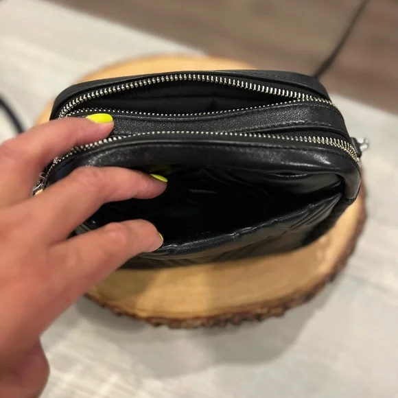 Tory Burch Mini Crossbody - Picture 7 of 9